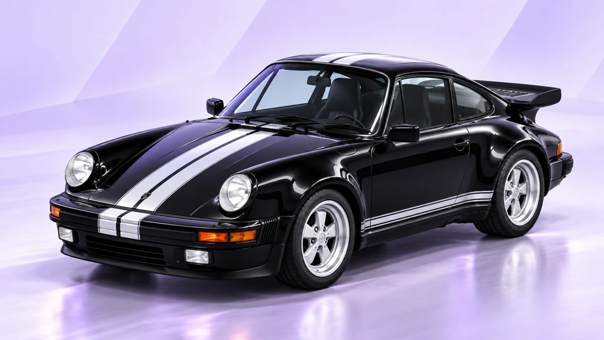 Оклейка Porsche спортивными полосами — иллюстрация BRANDRIVE