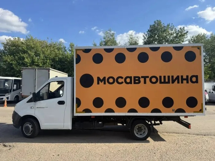 Брендирование шести Газелей NEXT — «Мосавтошина»