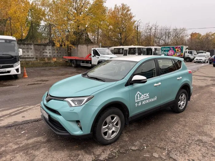 Полная оклейка Toyota RAV4 — «1-ДСК»