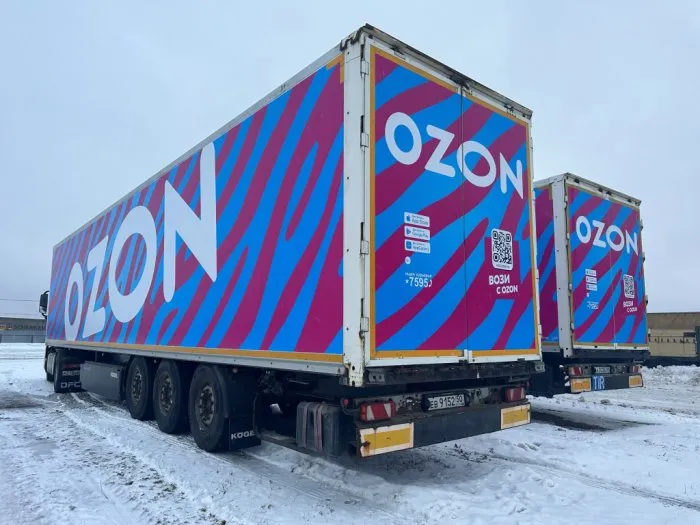 Брендирование полуприцепов — «ОЗОН»